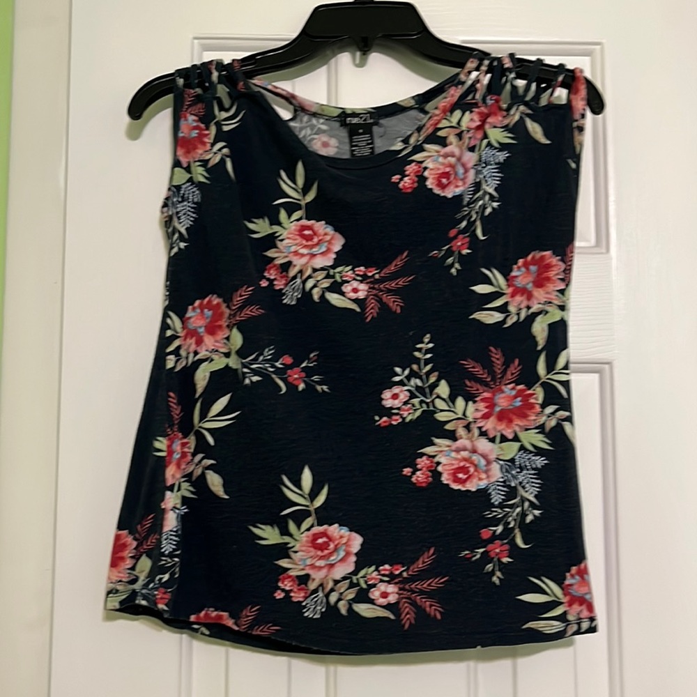 Rue 21 floral blouse, size S